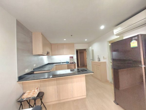 One Bedroom 68.23sqm.-State Tower Silom